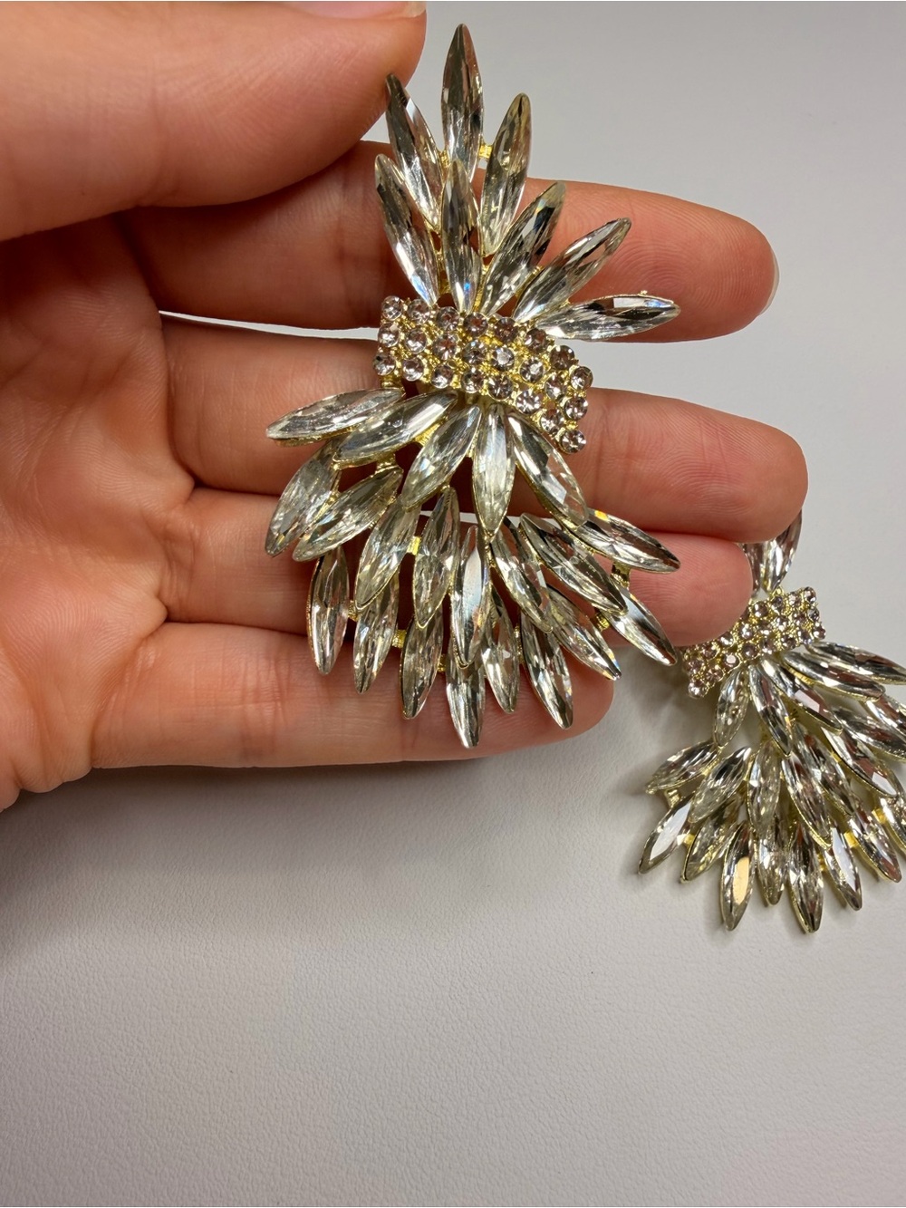 White Crystal Fan Drop Earrings - Picture 4 of 5